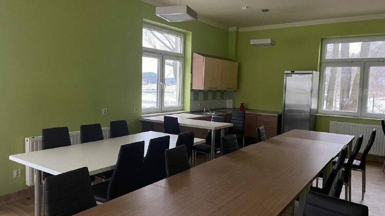 64dcf187-3b10-43c6-bd16-48470564b400