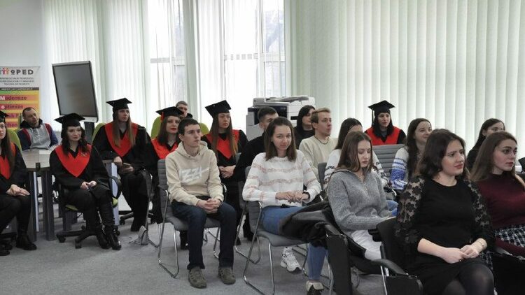 9e6e566c-1544-47ea-b5e4-c1c8936cee43