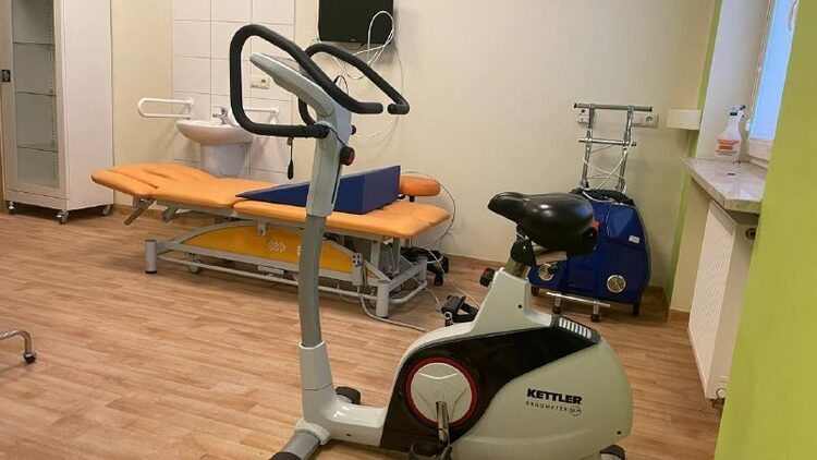 9ffa2444-535a-425d-999f-a98322c9fdc2