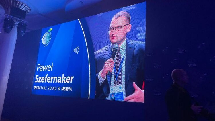 56d0ca56-9dd9-4c7e-a8ae-e02ba3f836b9