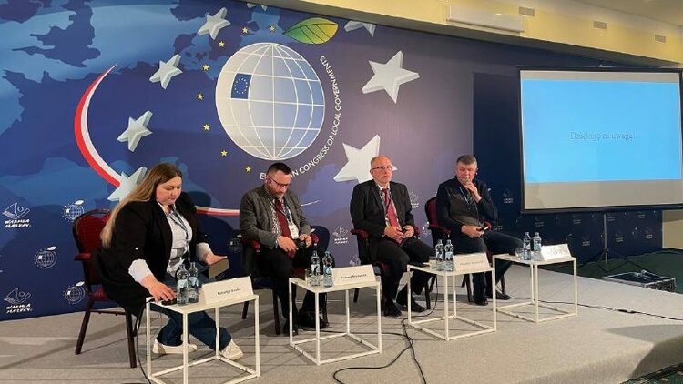 7f49ae1d-f773-4624-9d3f-121ec8beab5f