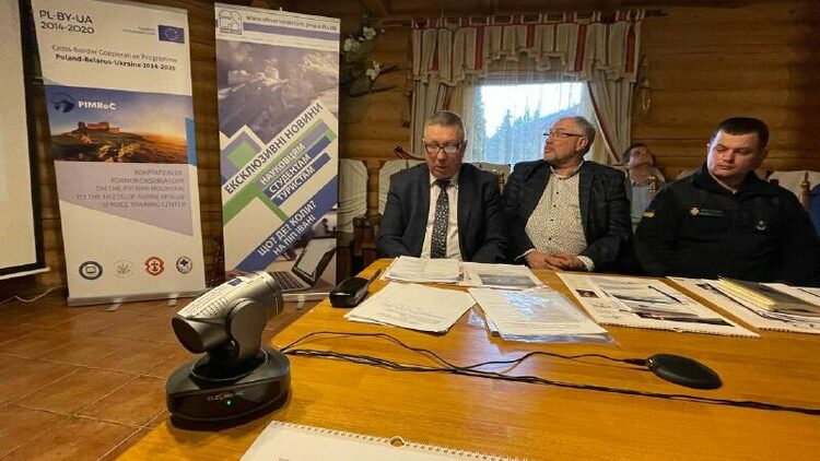 887639e4-5a49-4935-8c48-0d0f7f7b3306