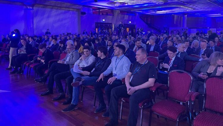 9fa2307f-581e-4802-8593-8c8348978045