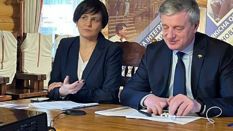 ca01bf9a-e850-4a95-a64b-81baea6cceda