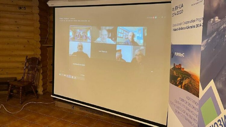 d5dfbf90-98d4-4fbf-97b1-e9dfa53c1d6e