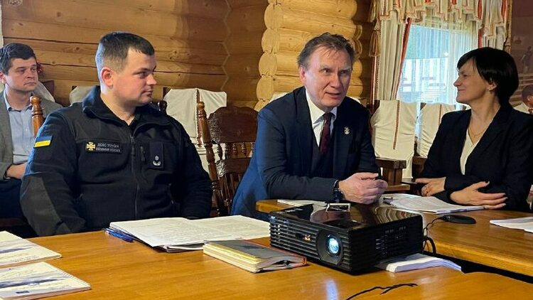 f2a5430d-e30a-40f5-a681-f6bf9dd86426