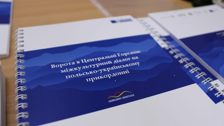 0f015273-fe7f-4d03-8be8-1e3ebf8ed131