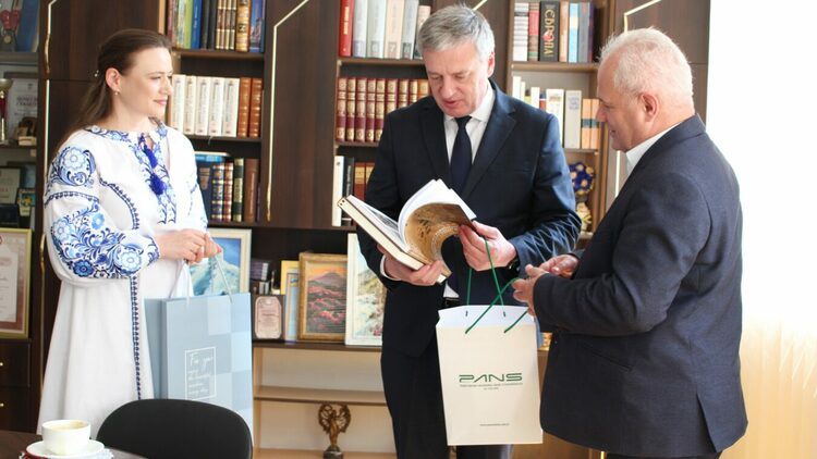 3b644409-a4e4-4b8b-8750-2053086d122f