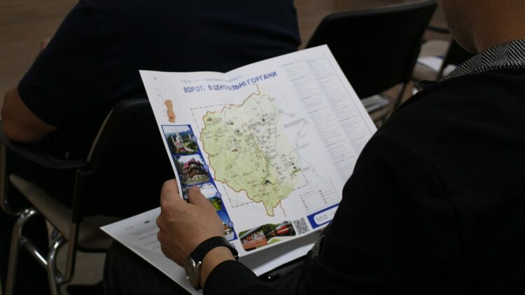 d8bbe55d-574e-418e-95db-f5297a96675f