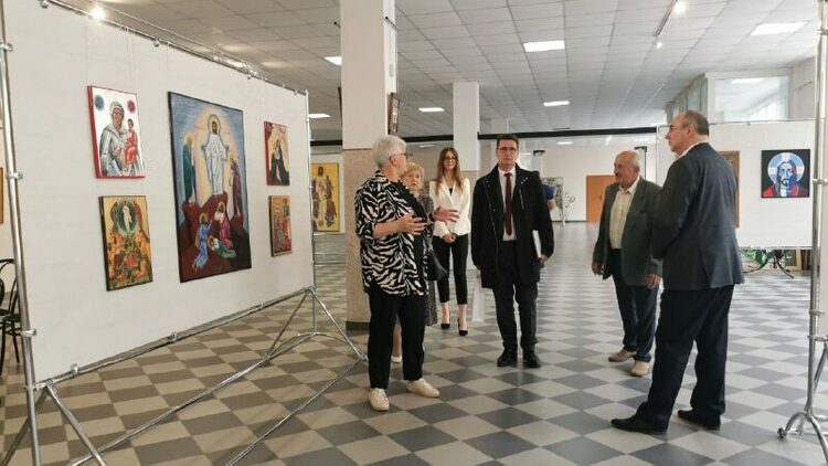 6a8f94d3-5f31-4c46-aa8a-9dd6223a855b