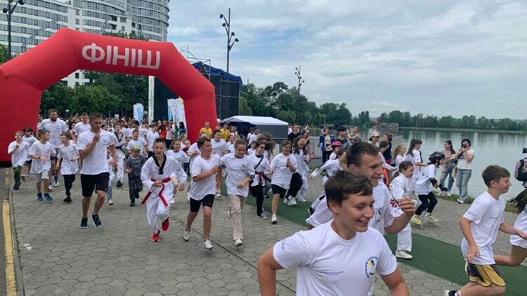 9b6124ba-8880-41ca-8941-16de8f34ed78