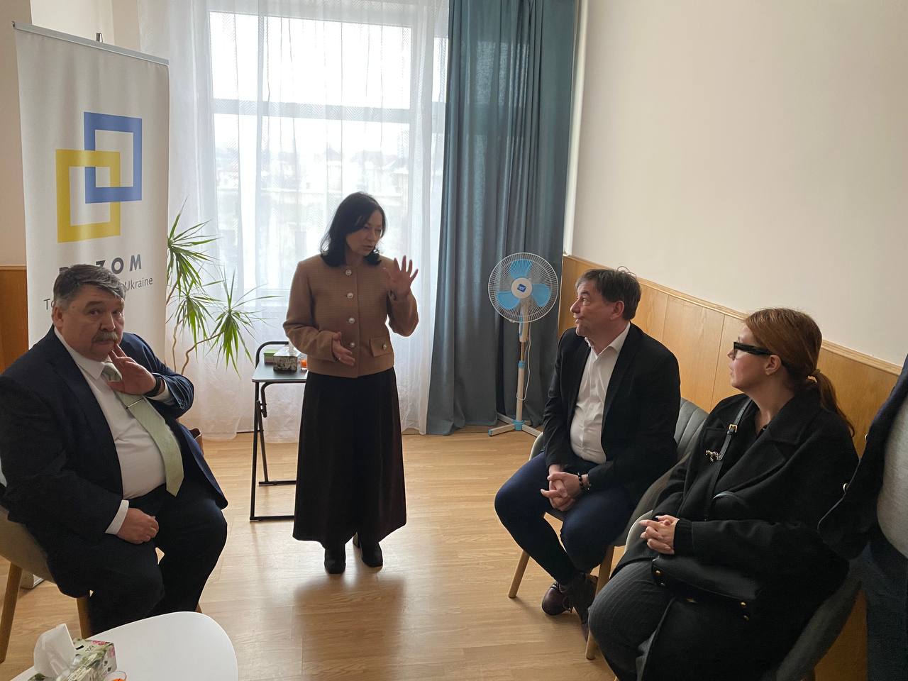 Мистецтво та психологія: делегація з Угорщини вивчила досвід Карпатського університету